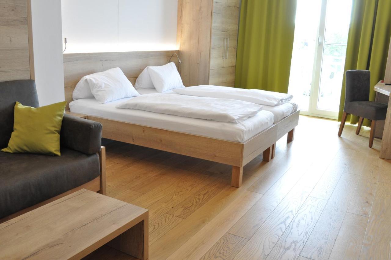 Seehotel Herlinde Podersdorf am See Buitenkant foto