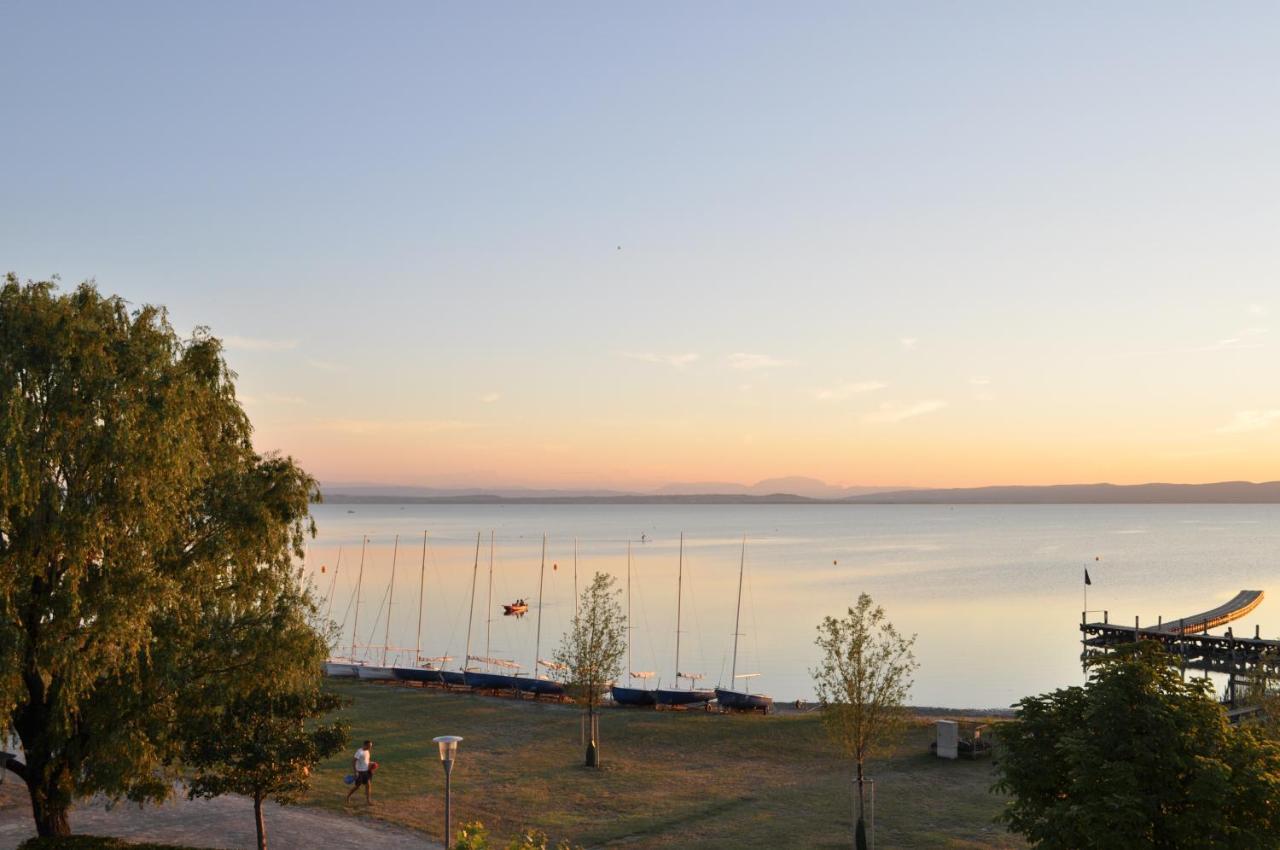 Seehotel Herlinde Podersdorf am See Buitenkant foto