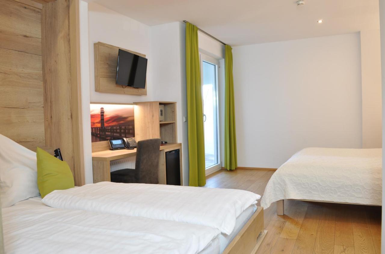Seehotel Herlinde Podersdorf am See Buitenkant foto